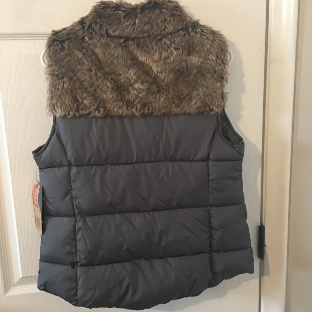 Ruff Hewn Puffer Vest - Picture 2 of 2